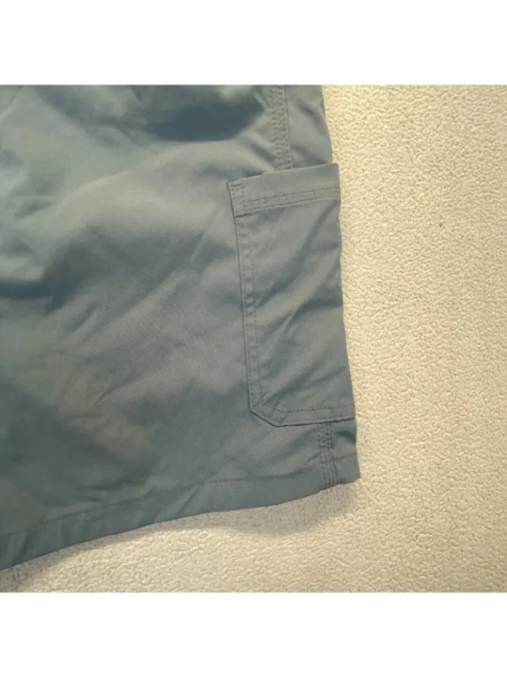 Wrangler Shorts Mens 48 Gray Performance Utility Comfort Flex Waistband UPF 30